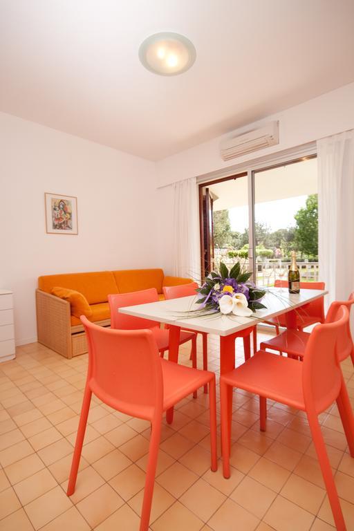 Residence Selenis Caorle Quarto foto