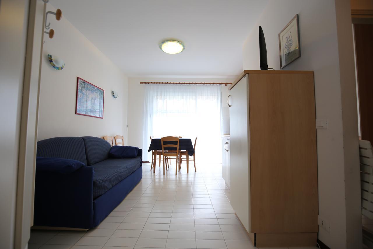 Residence Selenis Caorle Quarto foto